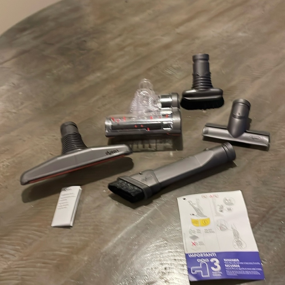 Dyson 5 piece vacuum tools. Never used.